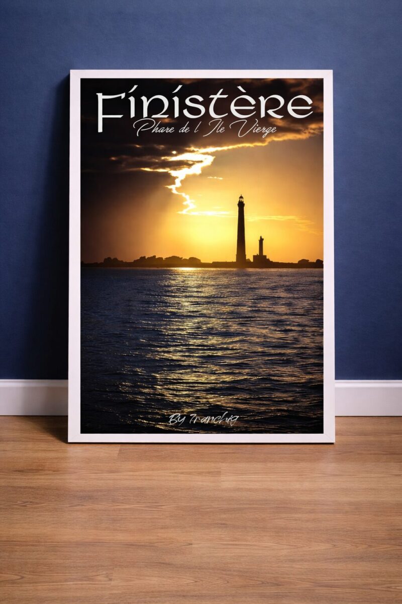 exemple présentation Sunset sur le phare de L'Ile Vierge Plouguerneau Bretagne Finistère by Tranchig.jpeg