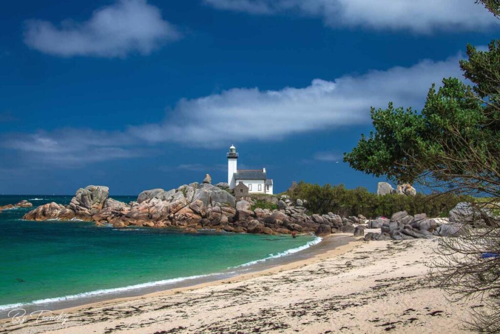 Phare de Pontusval Finistère Bretagne By Tranchig 048