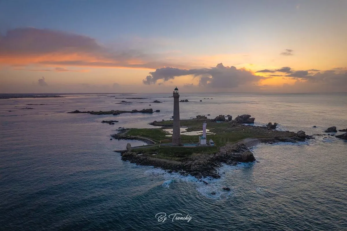 Galerie Sunset sur le plus phare d'Europe By Tranchig Bretagne Finistère.