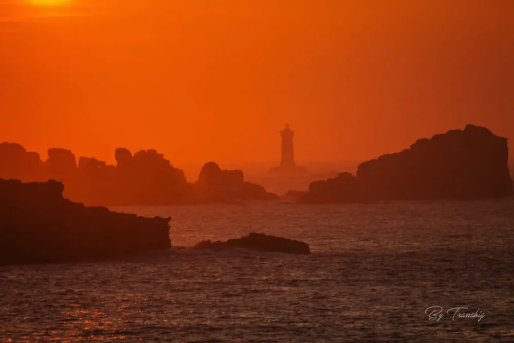 Phare du Four Porspoder Finistère Nord Bretagne Tranchig