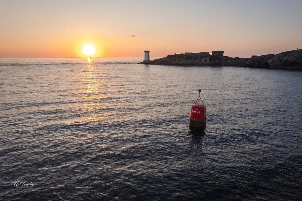 Sunset sur Kermorvan aerial dji Bretagne Finsitère By Tranchig
