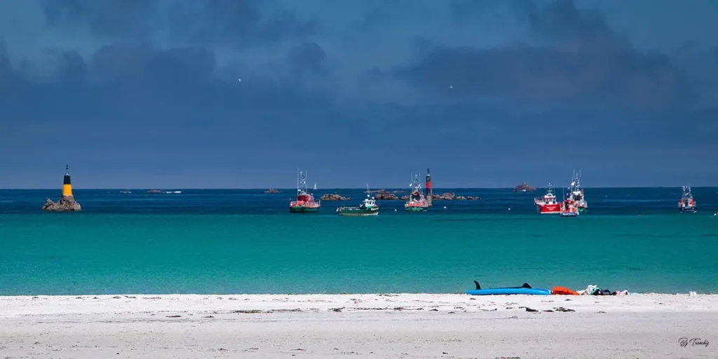 07.05.22. 6 Avec Accentuation SR 100 X 50 Bretagne Finistere By Tranchig Portsall Fb Lwsoptimized 1024x512