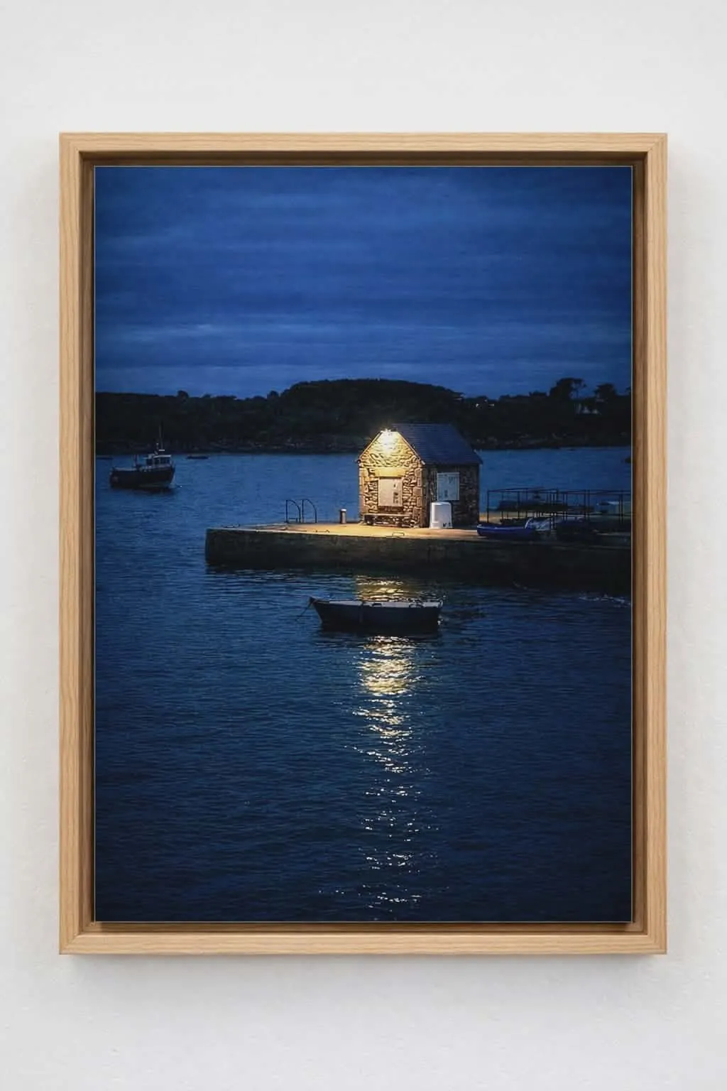 Unknown-8 Le Silence de l’heure Bleu sur Portsall - Poster Bretagne | By Tranchig – Image 3